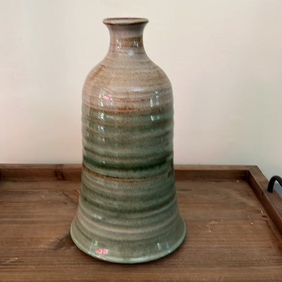 Ceramic Vase - Picture 1 of 8